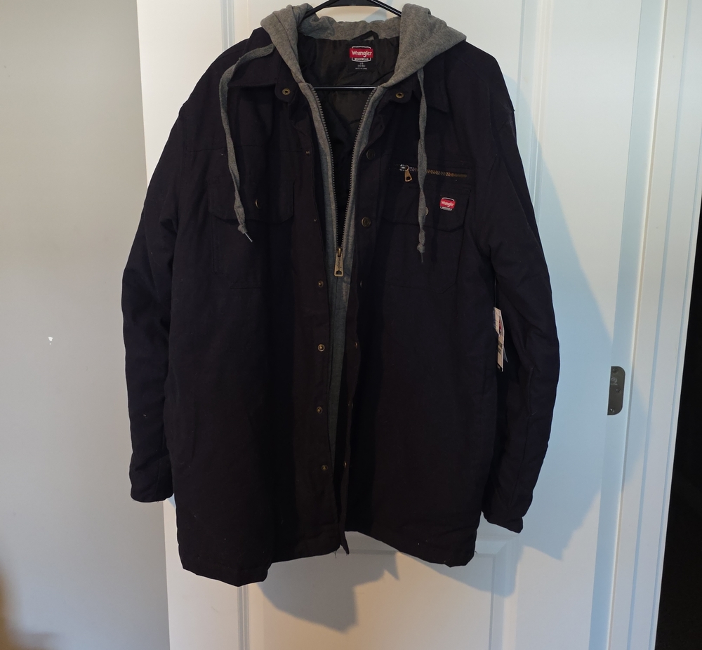 Wrangler Black Men's Hooded Performance Jacket with Gray Liner (42-44)